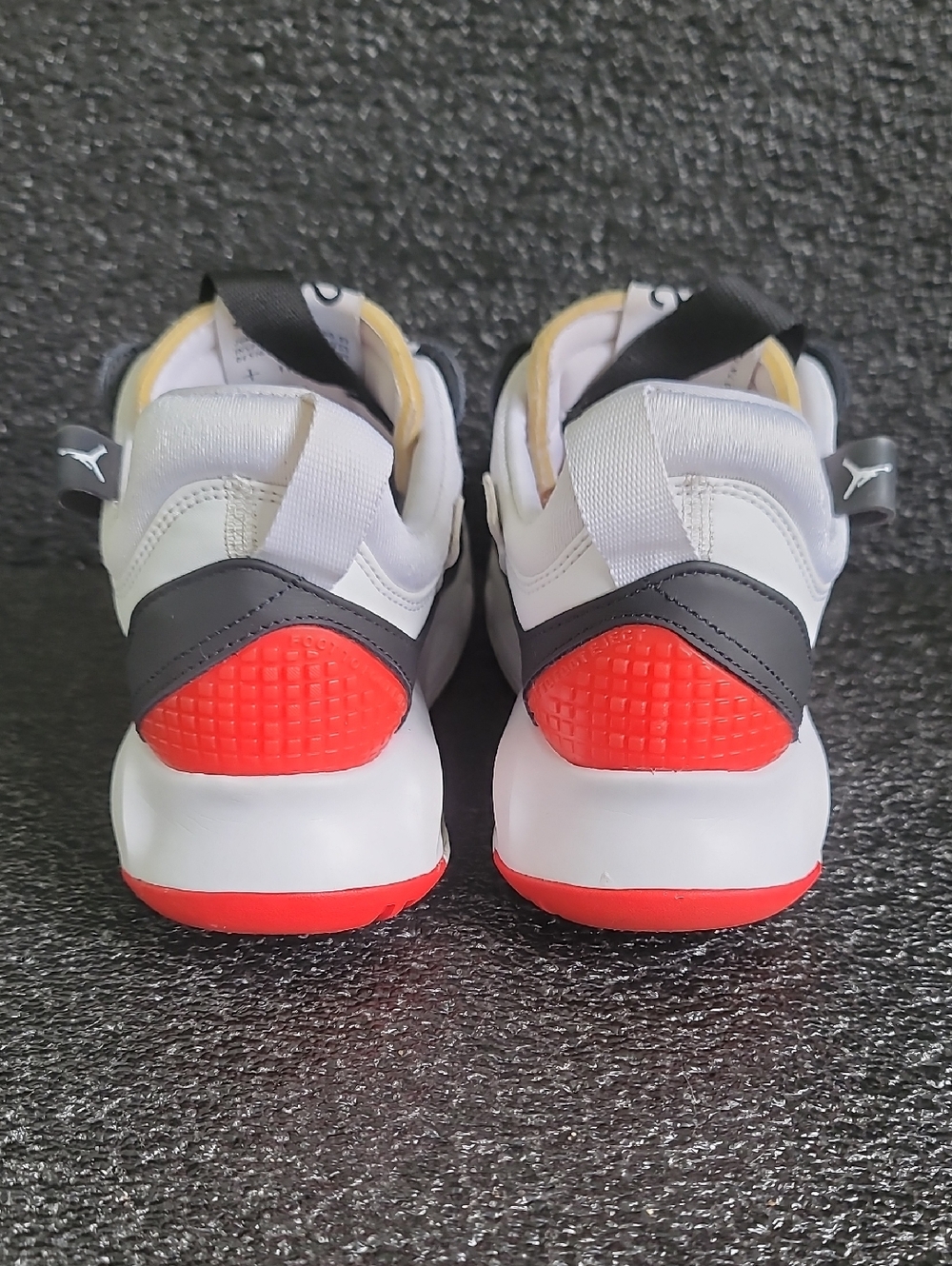 Nike Air Jordan MA2 "Light Smoke/University Red" Great Condition Wmns 7 - Picture 8 of 14